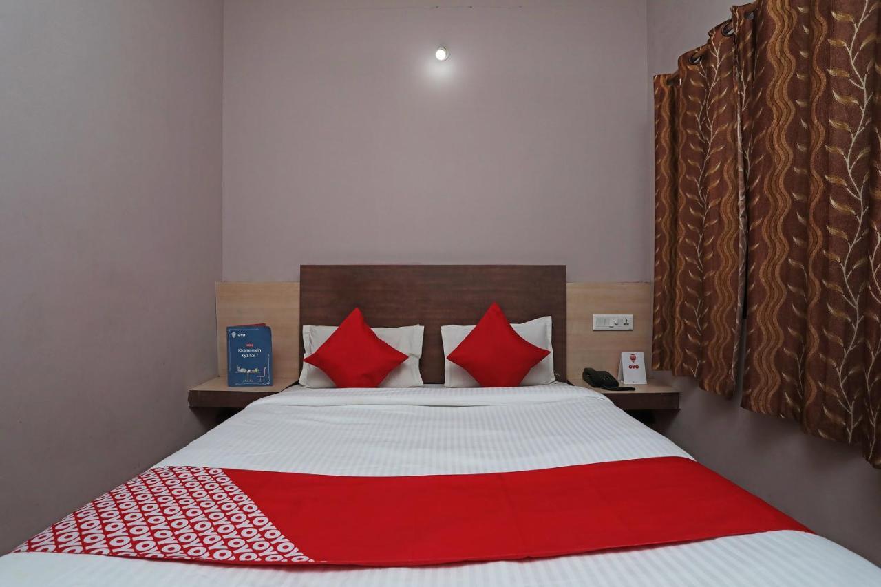 Oyo 6274 Hotel Janaki Residency Пури Екстериор снимка
